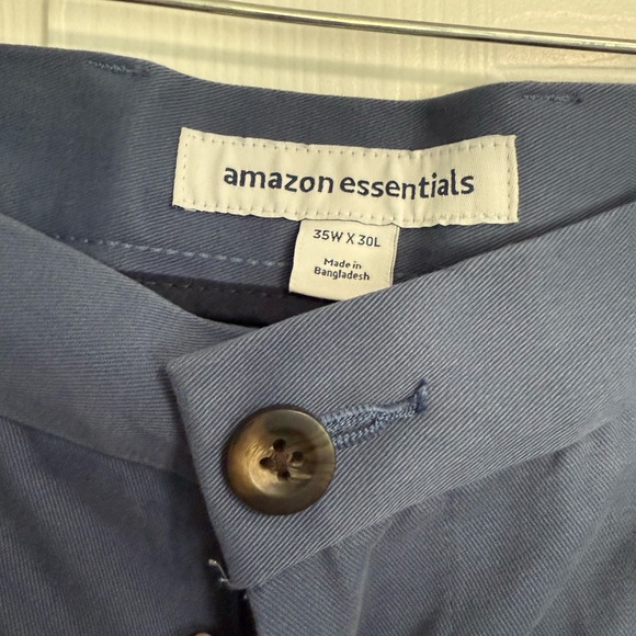 Classic Men’s Dress Pants in 30Lx35W - Picture 2 of 5